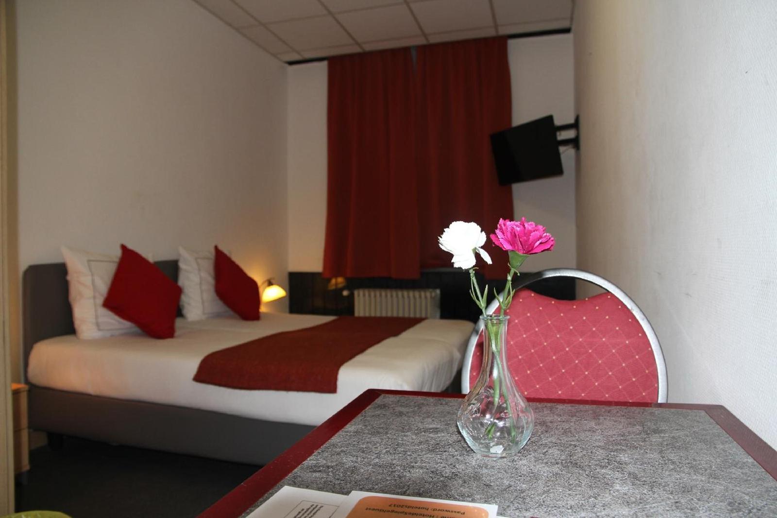 Hotel De Spiegel