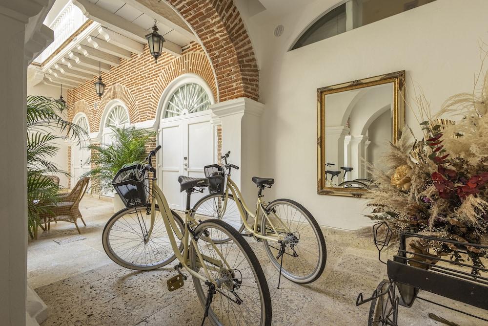 Casa Cochera del Gobernador
