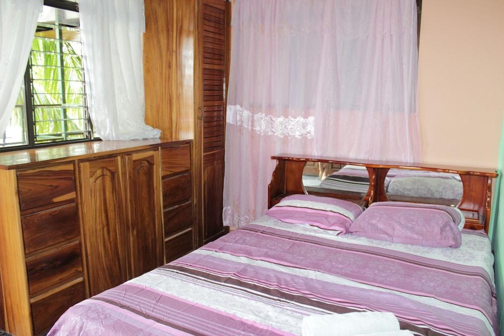 Aparthotel Gonzalez