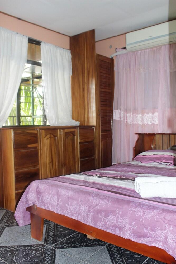 Aparthotel Gonzalez