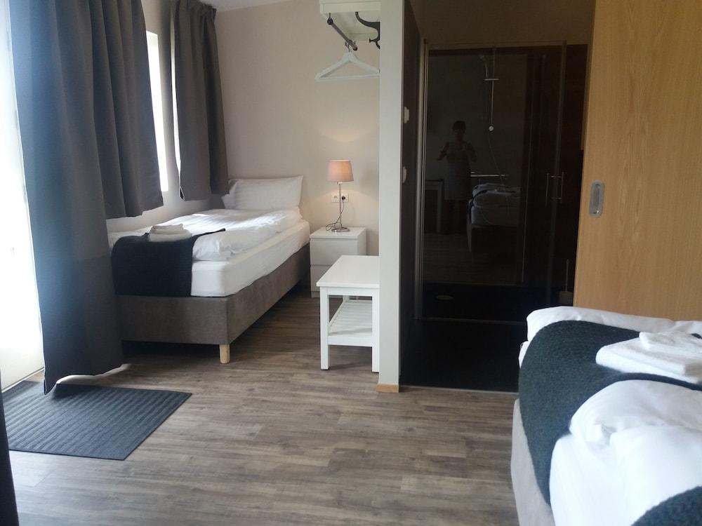 Hotel VOS