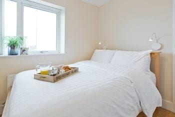 Pearse Street Suites