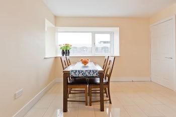 Pearse Street Suites