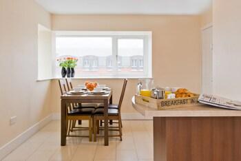 Pearse Street Suites
