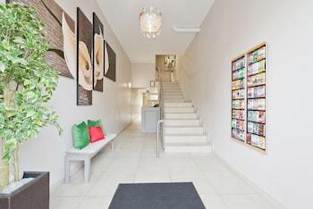 Pearse Street Suites