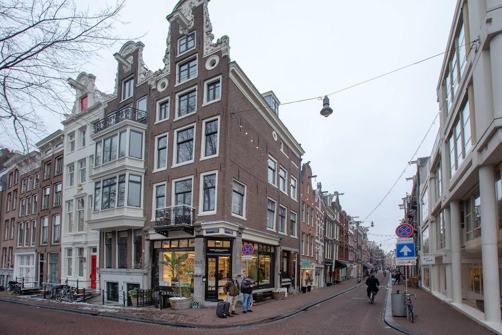 Luxury Keizersgracht Group House