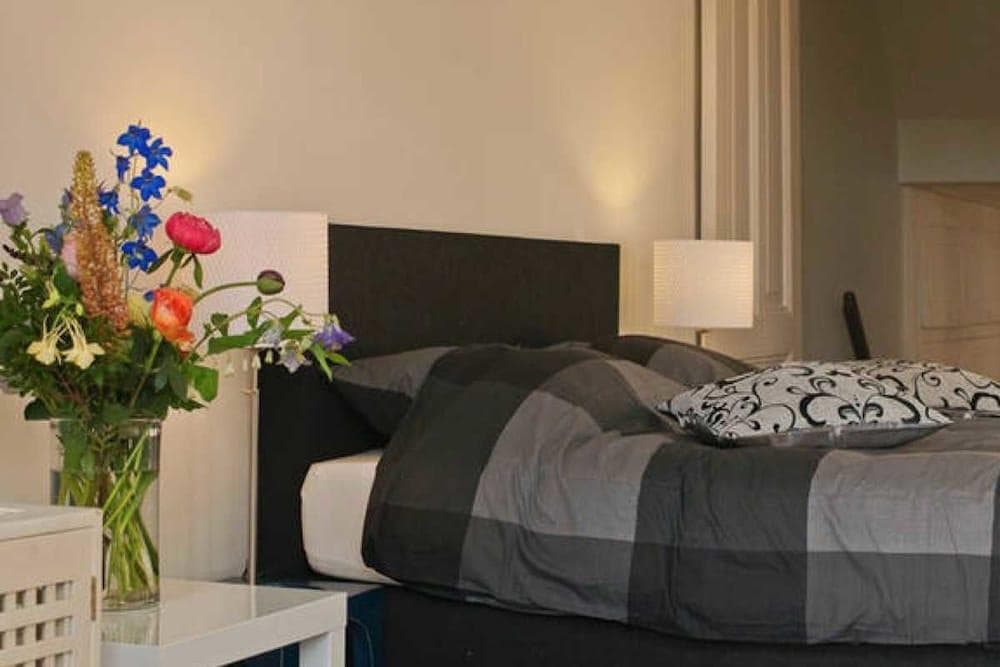 Luxury Keizersgracht Group House