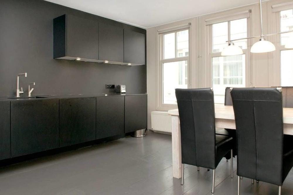Luxury Keizersgracht Group House
