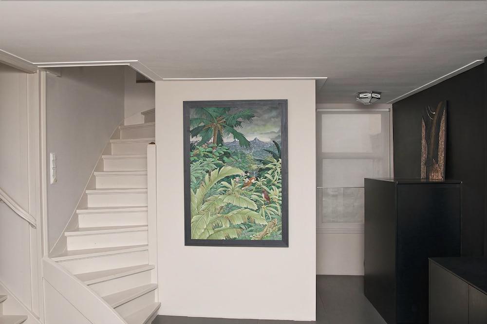 Luxury Keizersgracht Group House