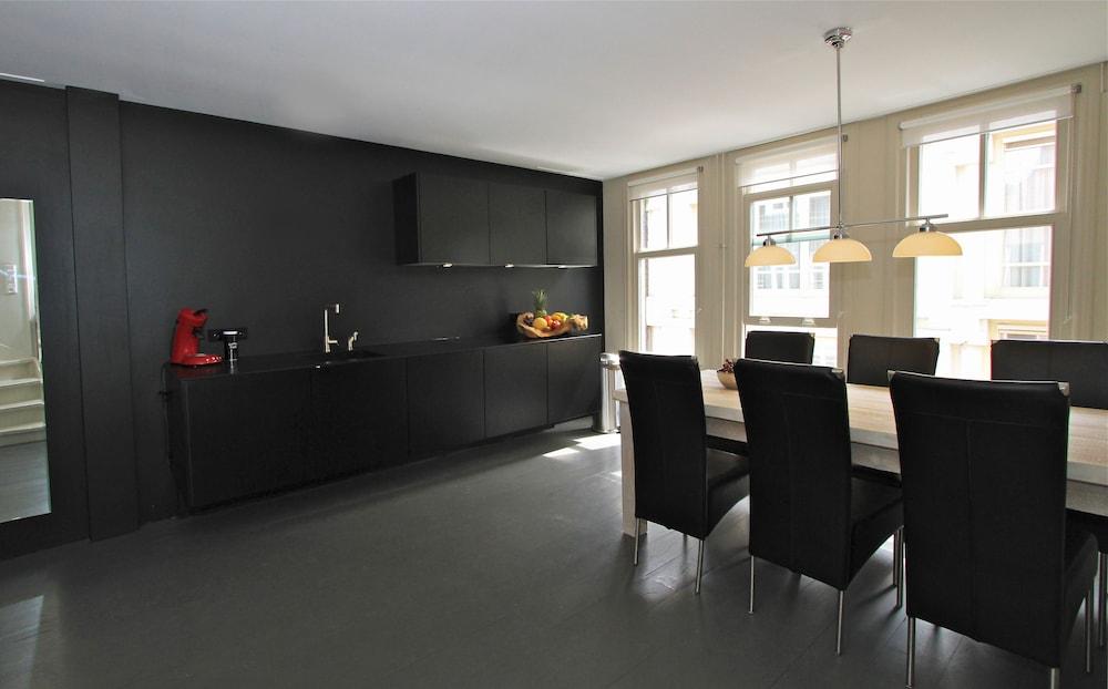 Luxury Keizersgracht Group House