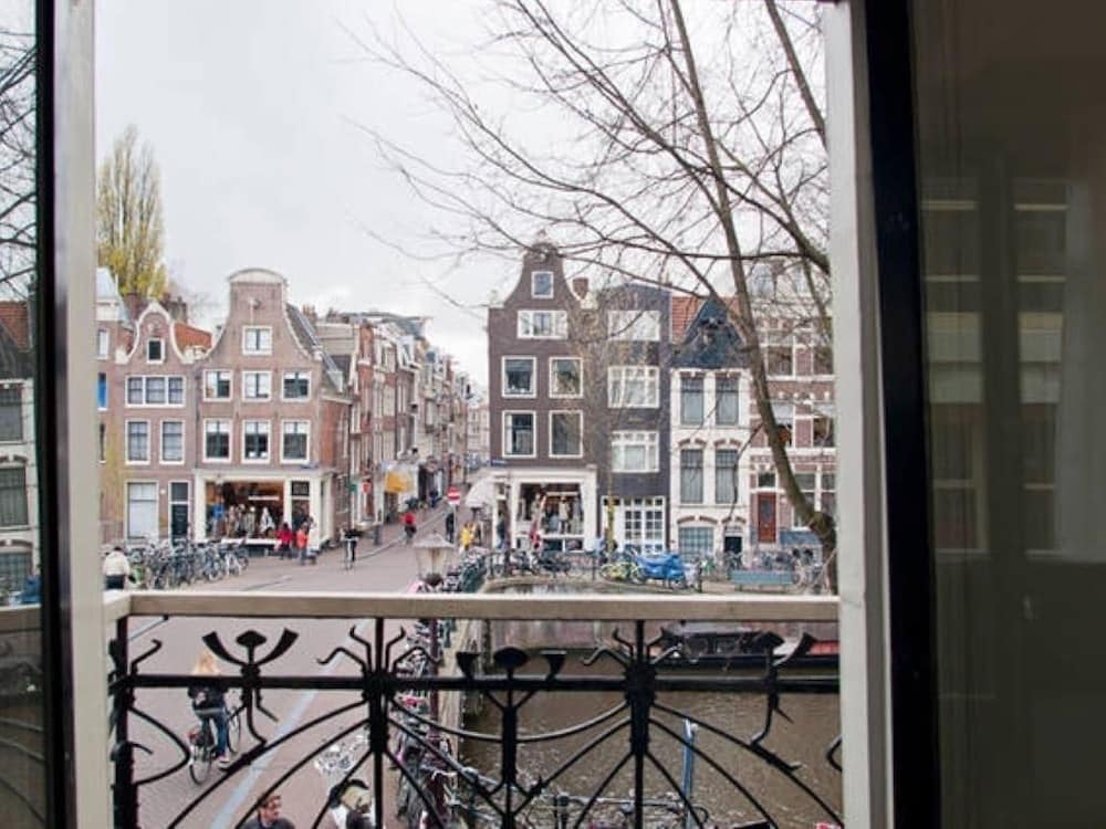 Luxury Keizersgracht Group House