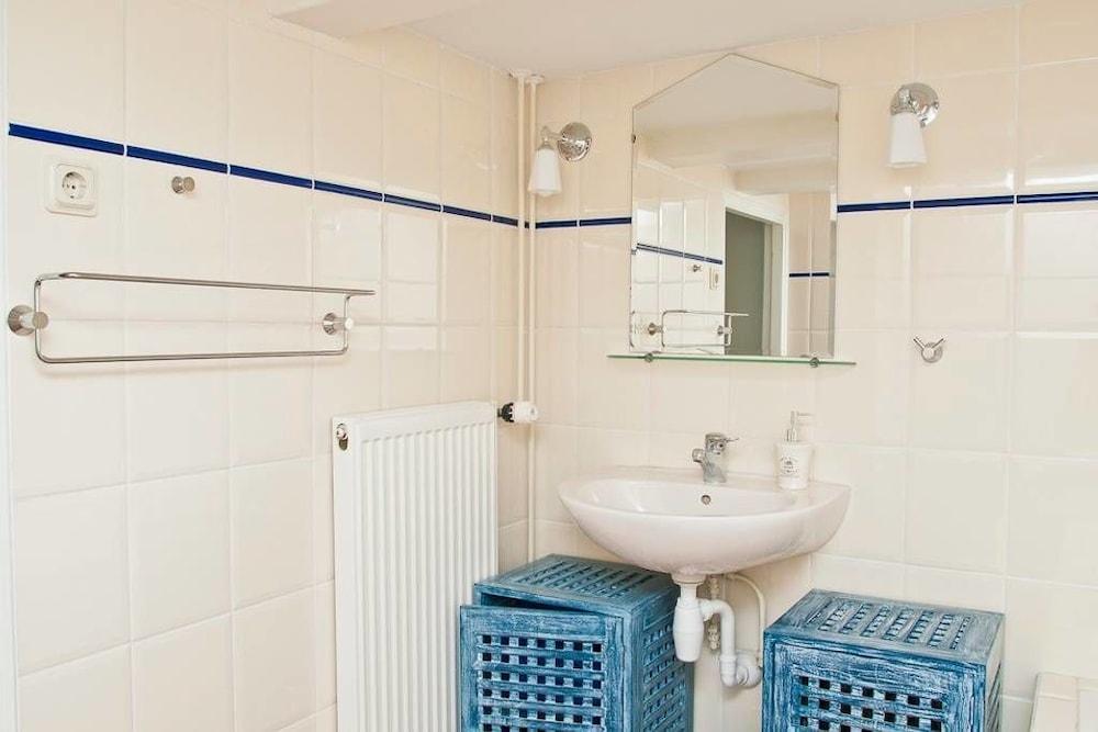 Luxury Keizersgracht Group House