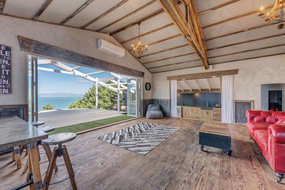 Woodside Bay Estate