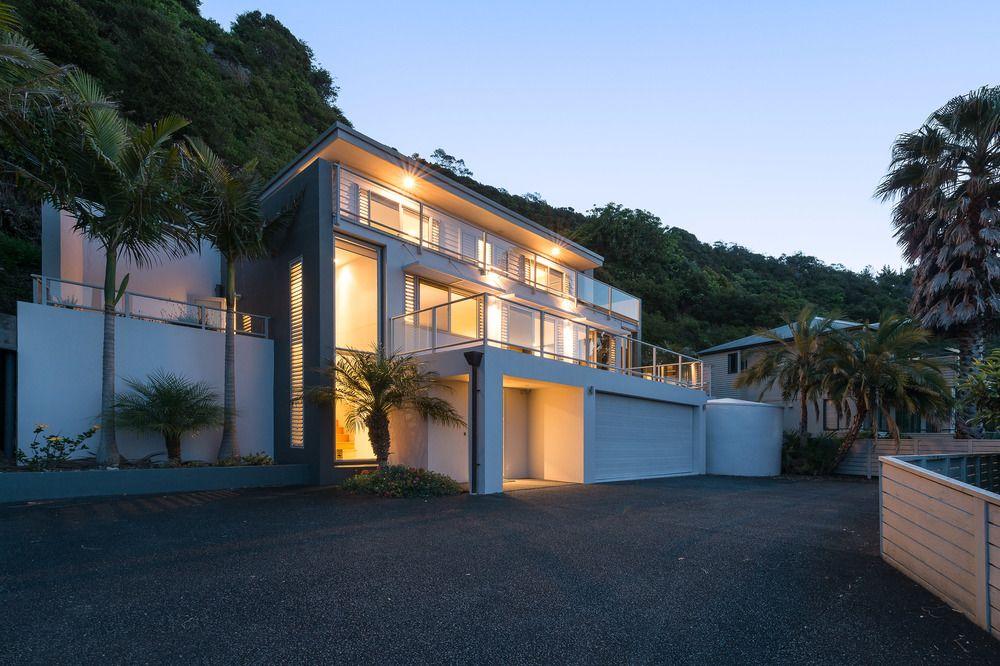 Sea Breeze Lodge