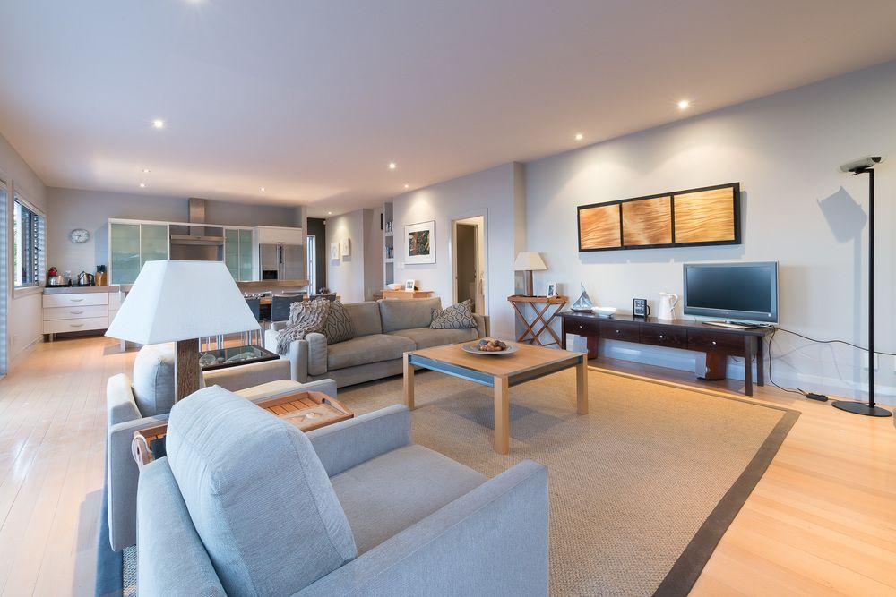 Sea Breeze Lodge