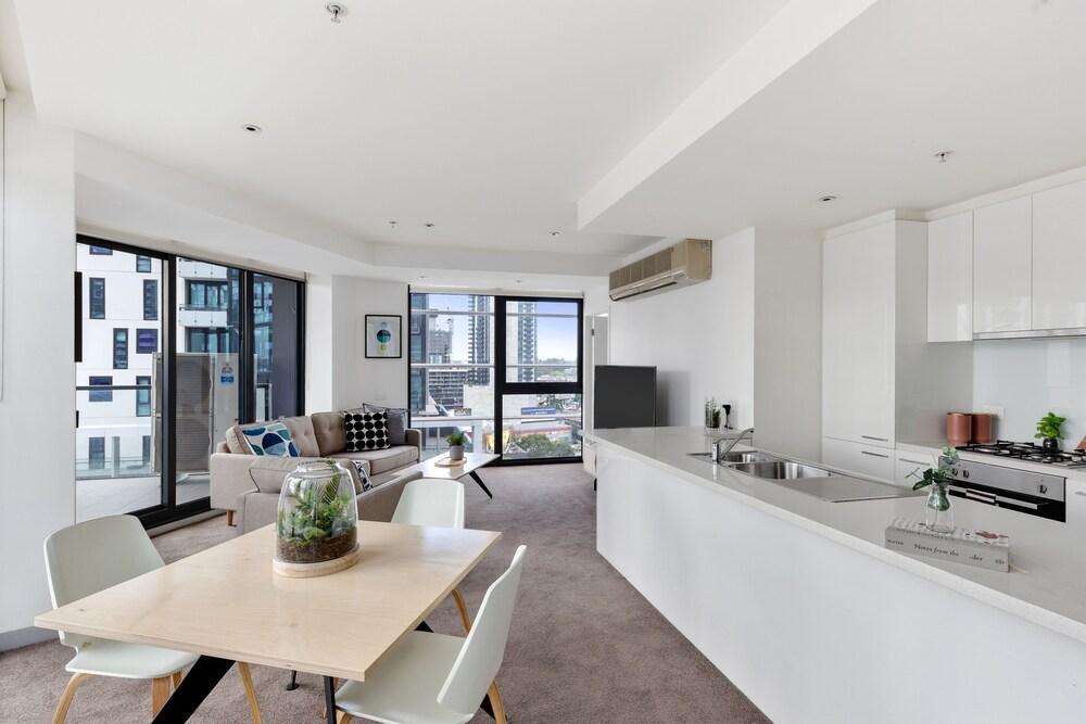 Nook Melbourne Bank Tower Apartments