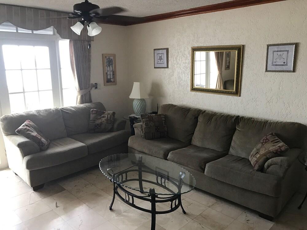 Delaporte Point Townhouse