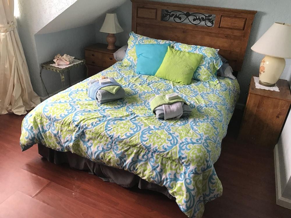 Delaporte Point Townhouse