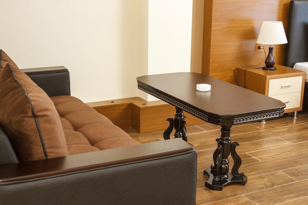 Hotel Plaza Viktoria