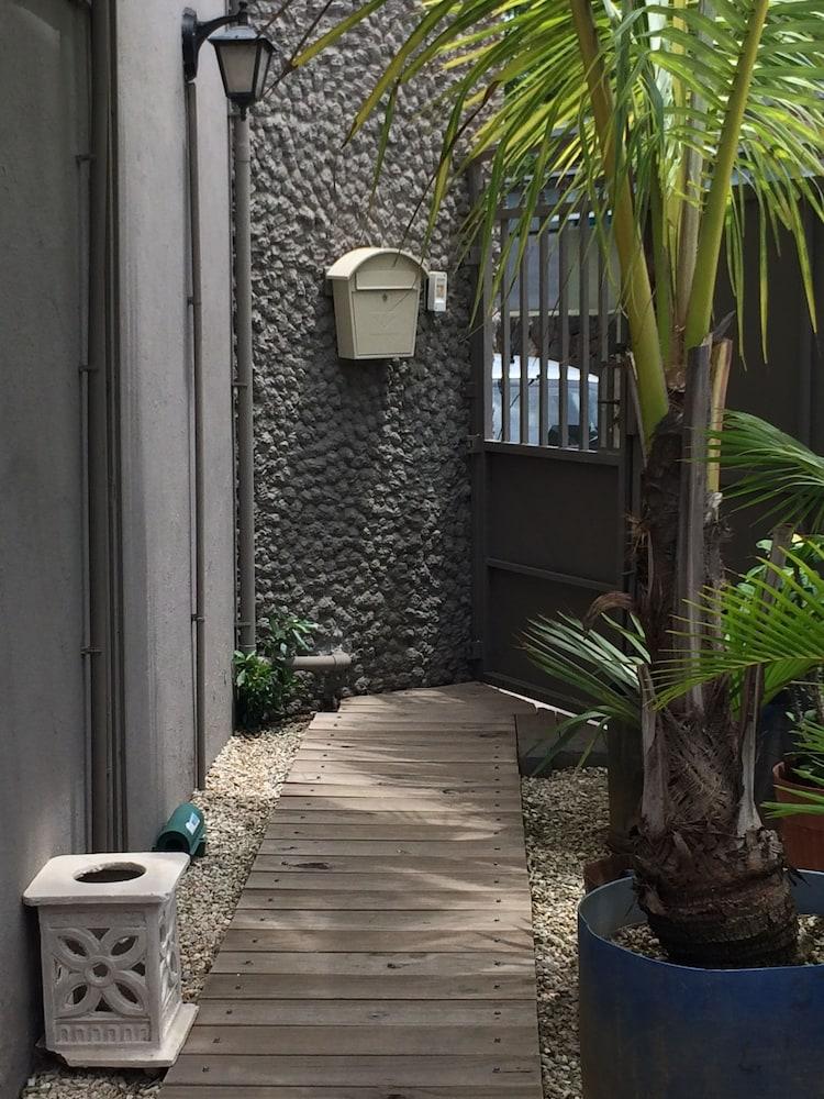 Seaview Holiday Apartments
