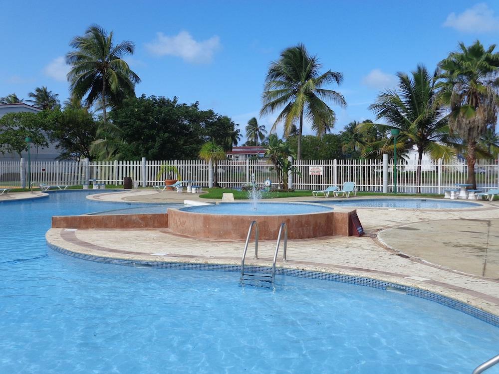 Villas de Playa II