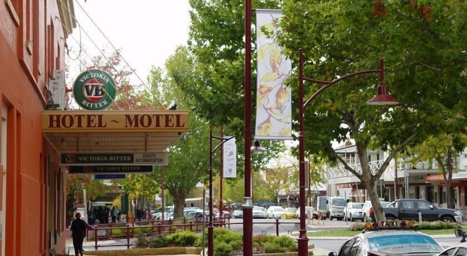 Commercial Hotel Tumut