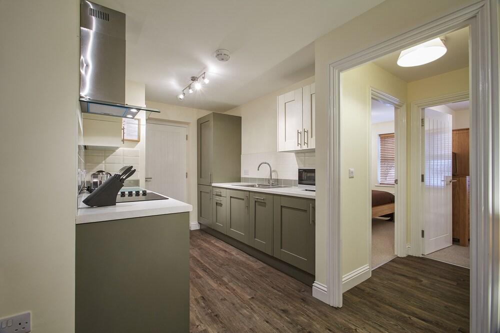 Swan Place Apartments By Esa