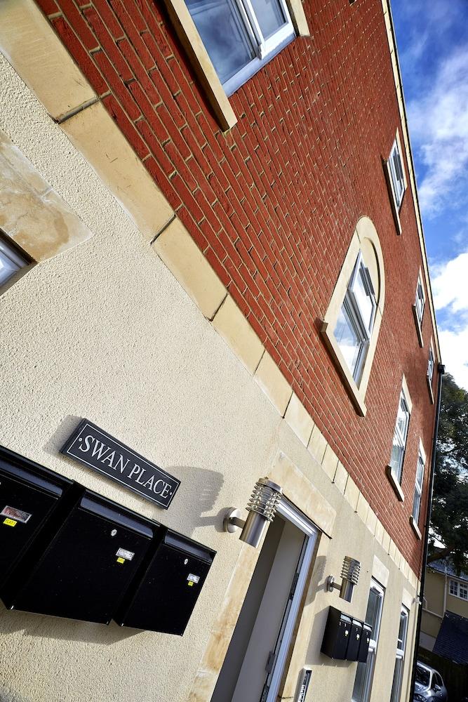 Swan Place Apartments By Esa