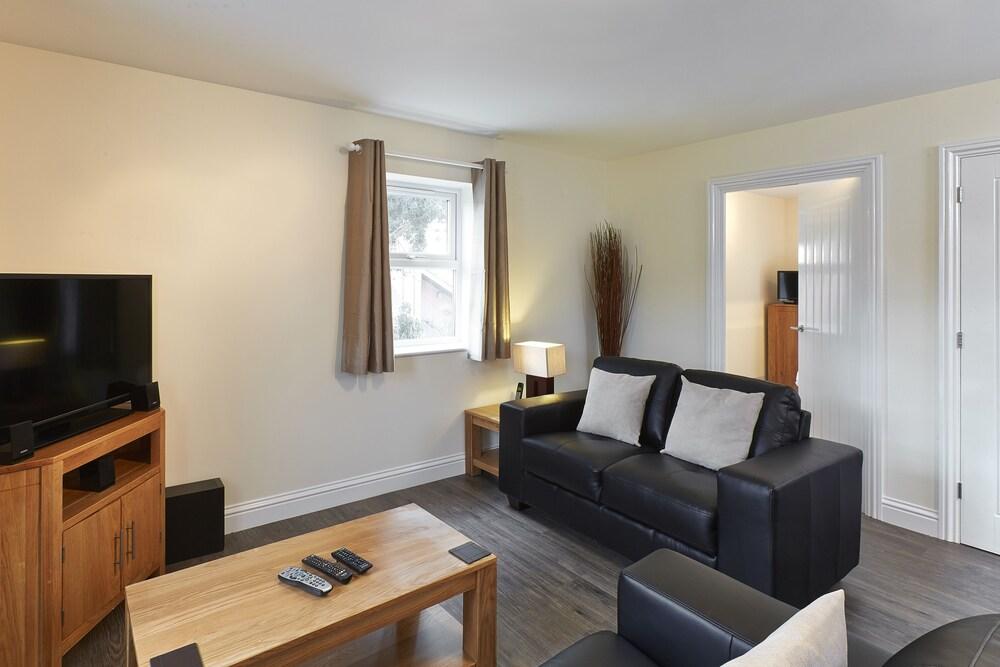 Swan Place Apartments By Esa