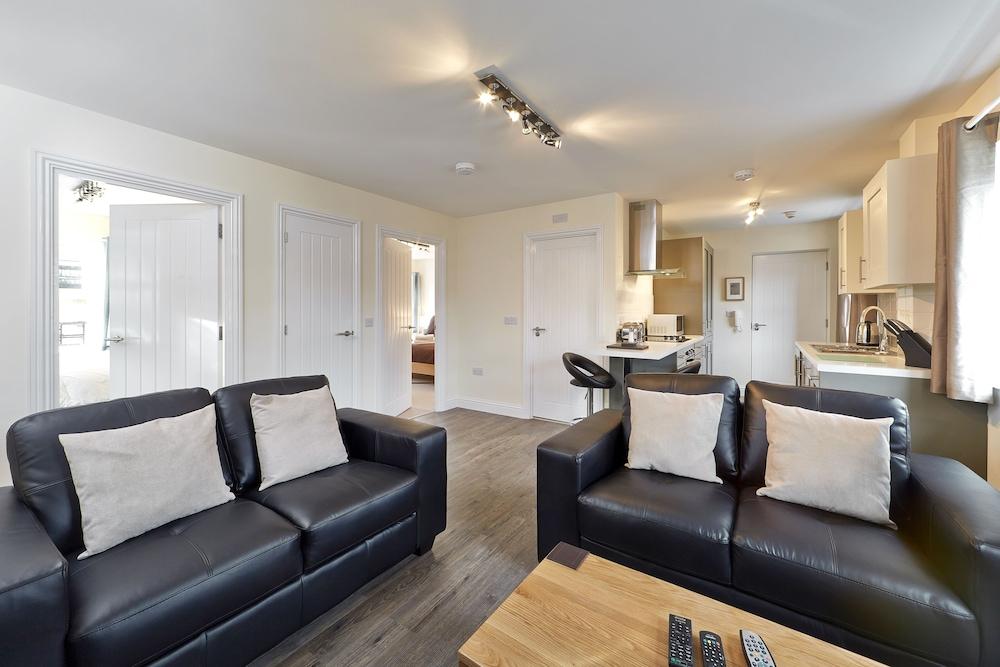 Swan Place Apartments By Esa