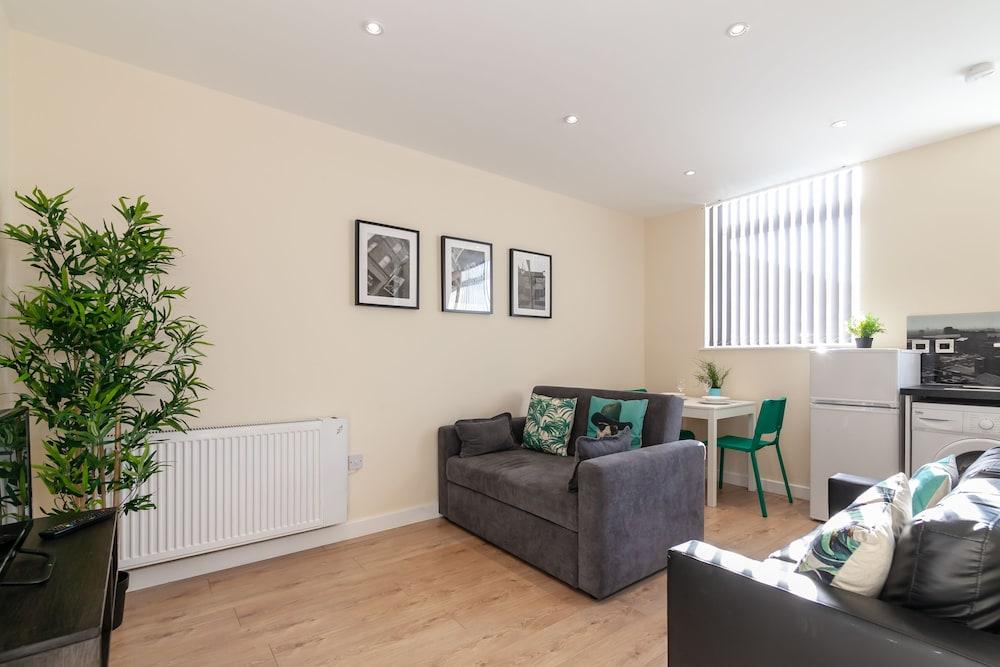 Approved Serviced Apartments Stanley Street