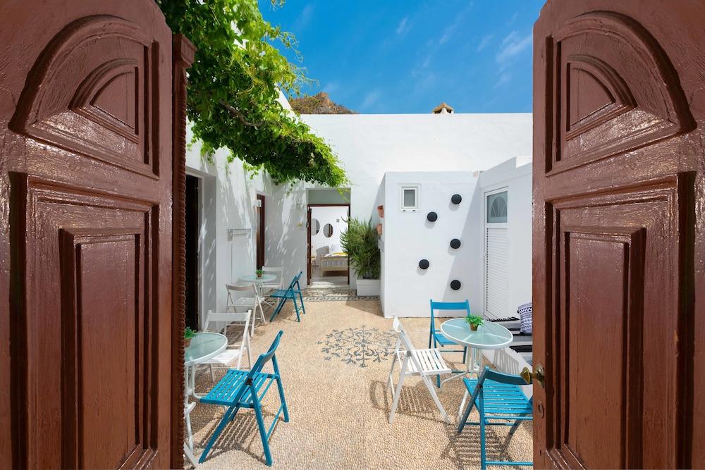 Lindos Citrin Studios