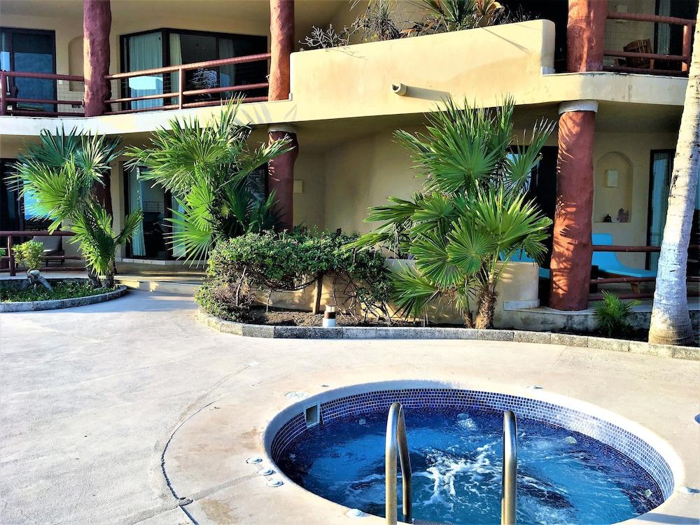 Costa Maya Villas Luxury Condos