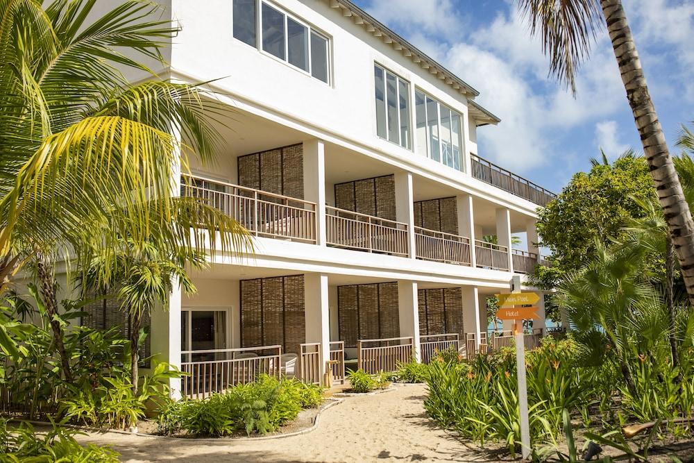 Itz'ana Resort & Residences