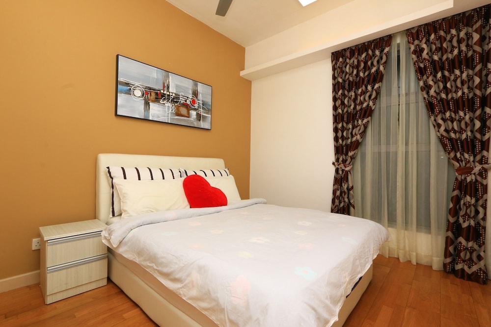 Airporter Bukit Bintang Residence