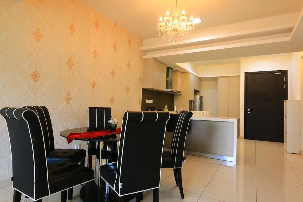 Airporter Bukit Bintang Residence