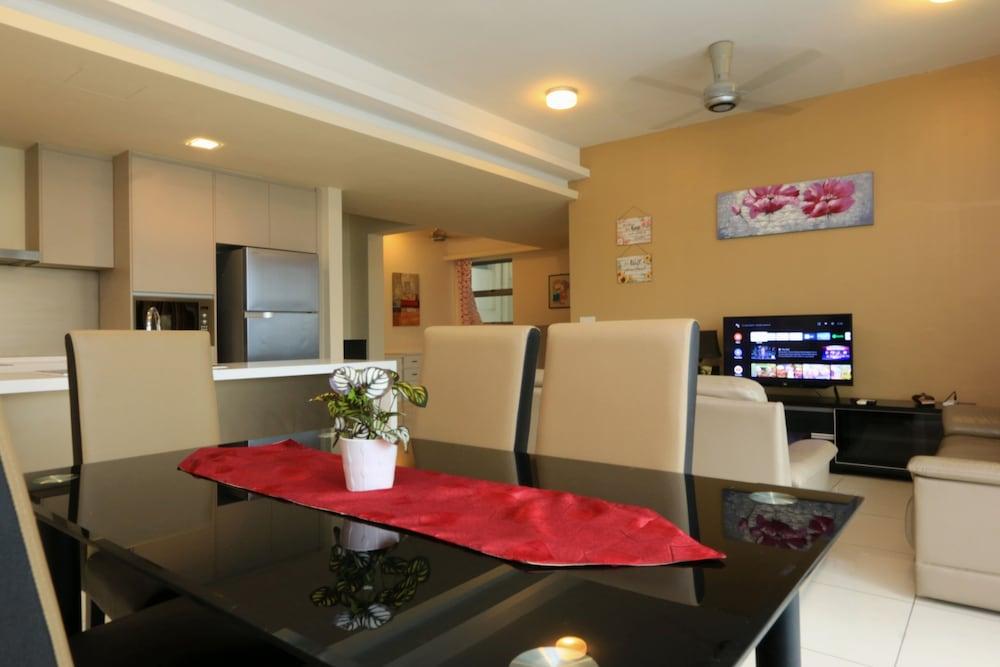 Airporter Bukit Bintang Residence