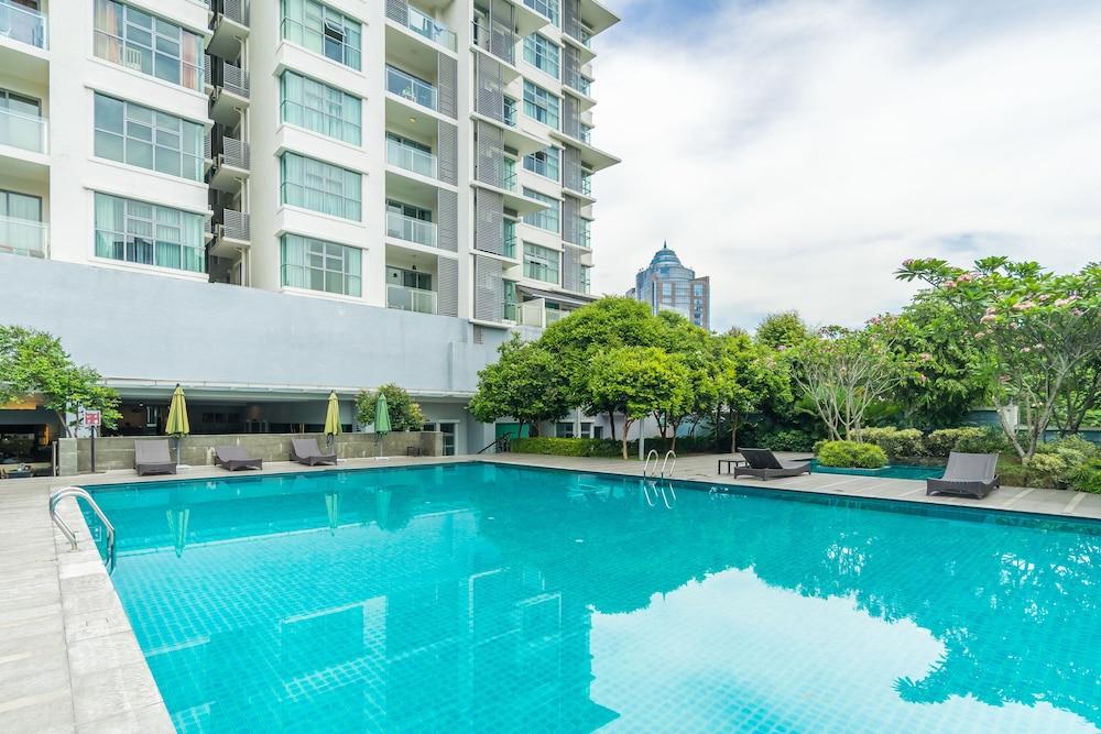 Airporter Bukit Bintang Residence