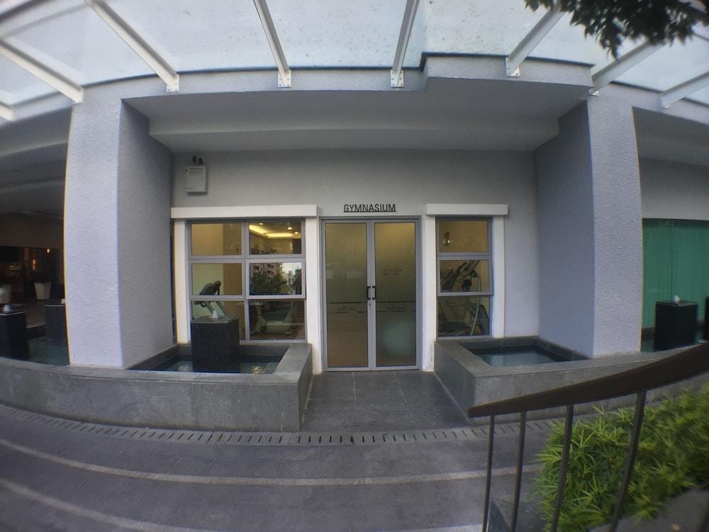 Airporter Bukit Bintang Residence