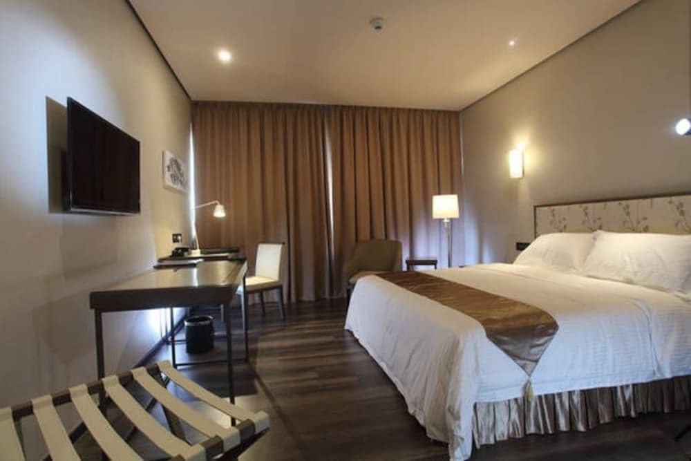Sembilan Suites by Subhome