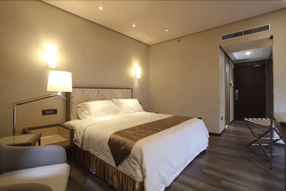 Sembilan Suites by Subhome