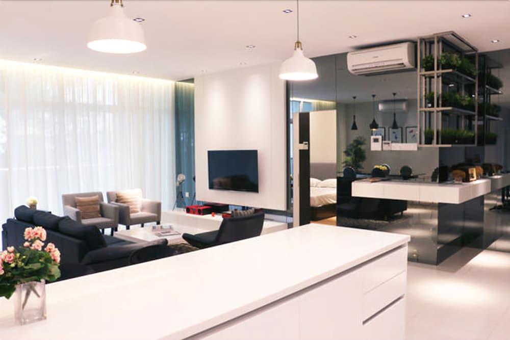 Sembilan Suites by Subhome