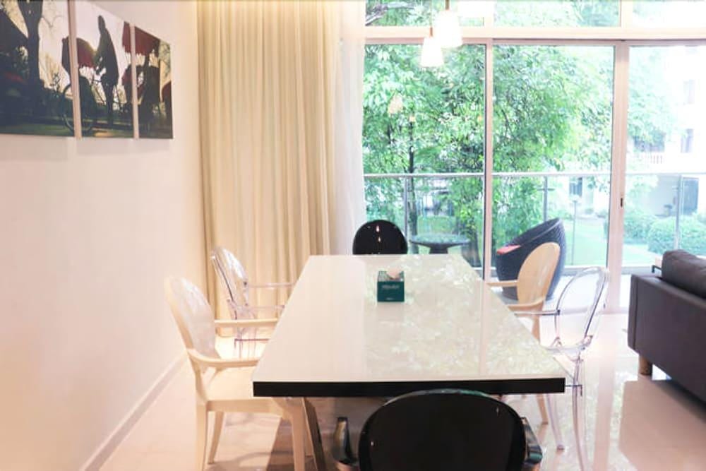 Sembilan Suites by Subhome