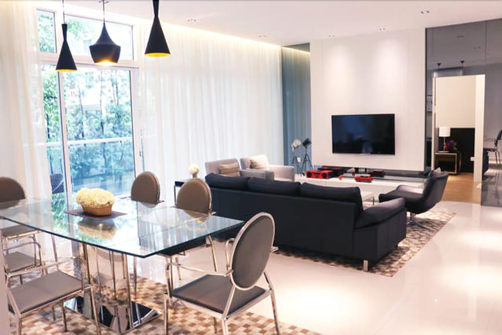 Sembilan Suites by Subhome