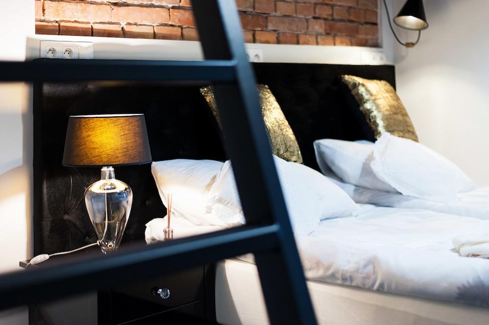 Ekoidea Apartmets Bohaterów Getta Square