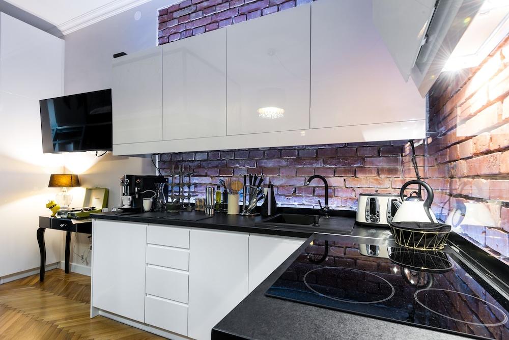 Ekoidea Apartmets Bohaterów Getta Square