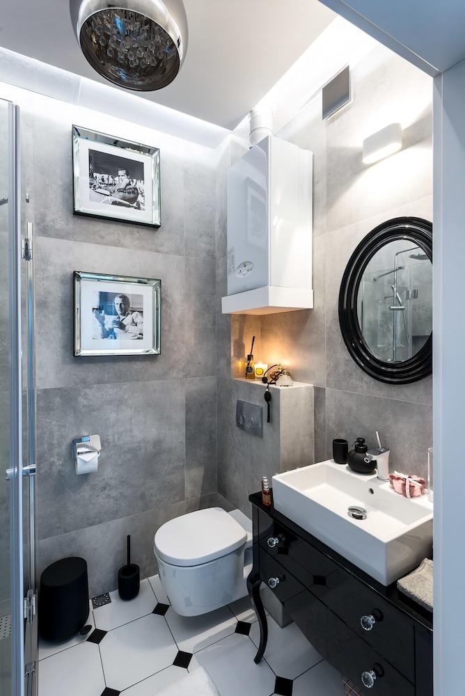 Ekoidea Apartmets Bohaterów Getta Square