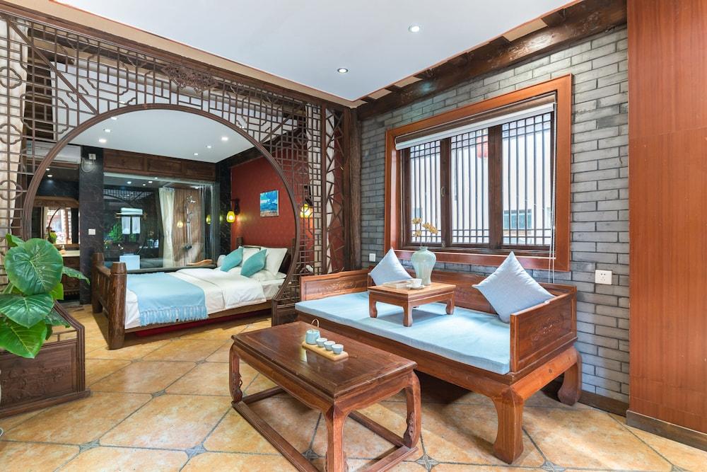 Lijiang He Mu Ju Inn Fairview Branch
