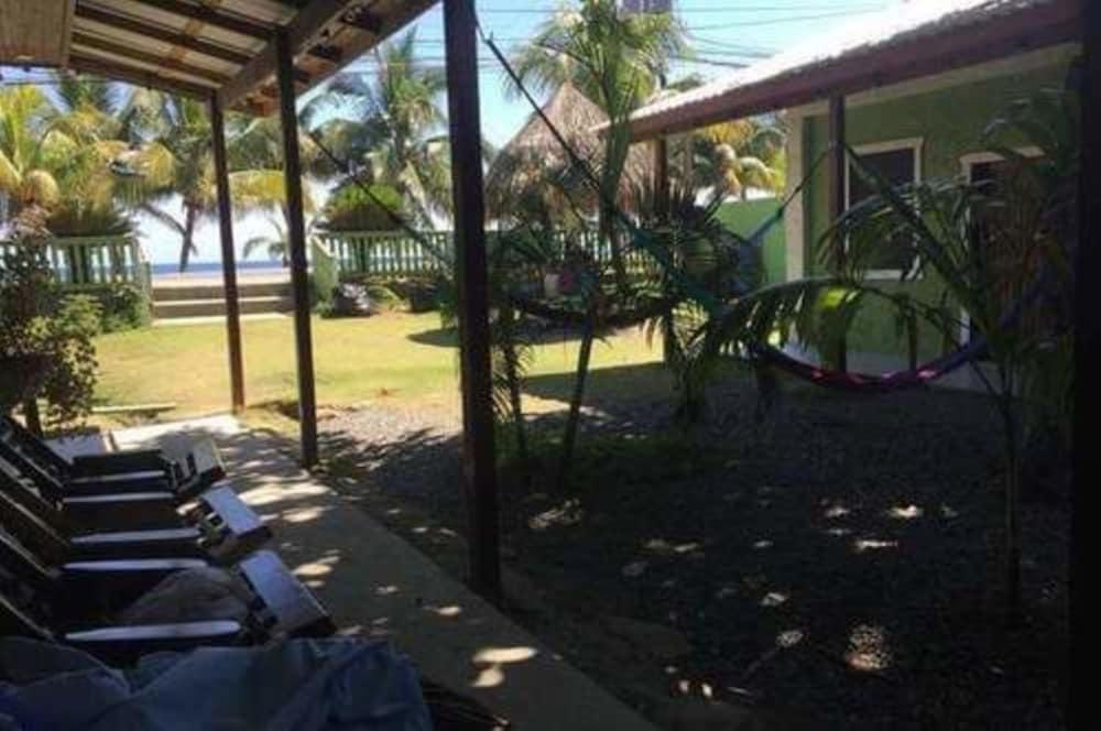 G's Place
