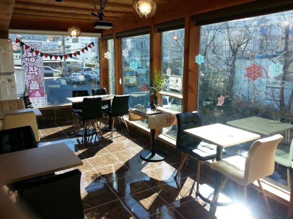 Instar Hotel Yangsan